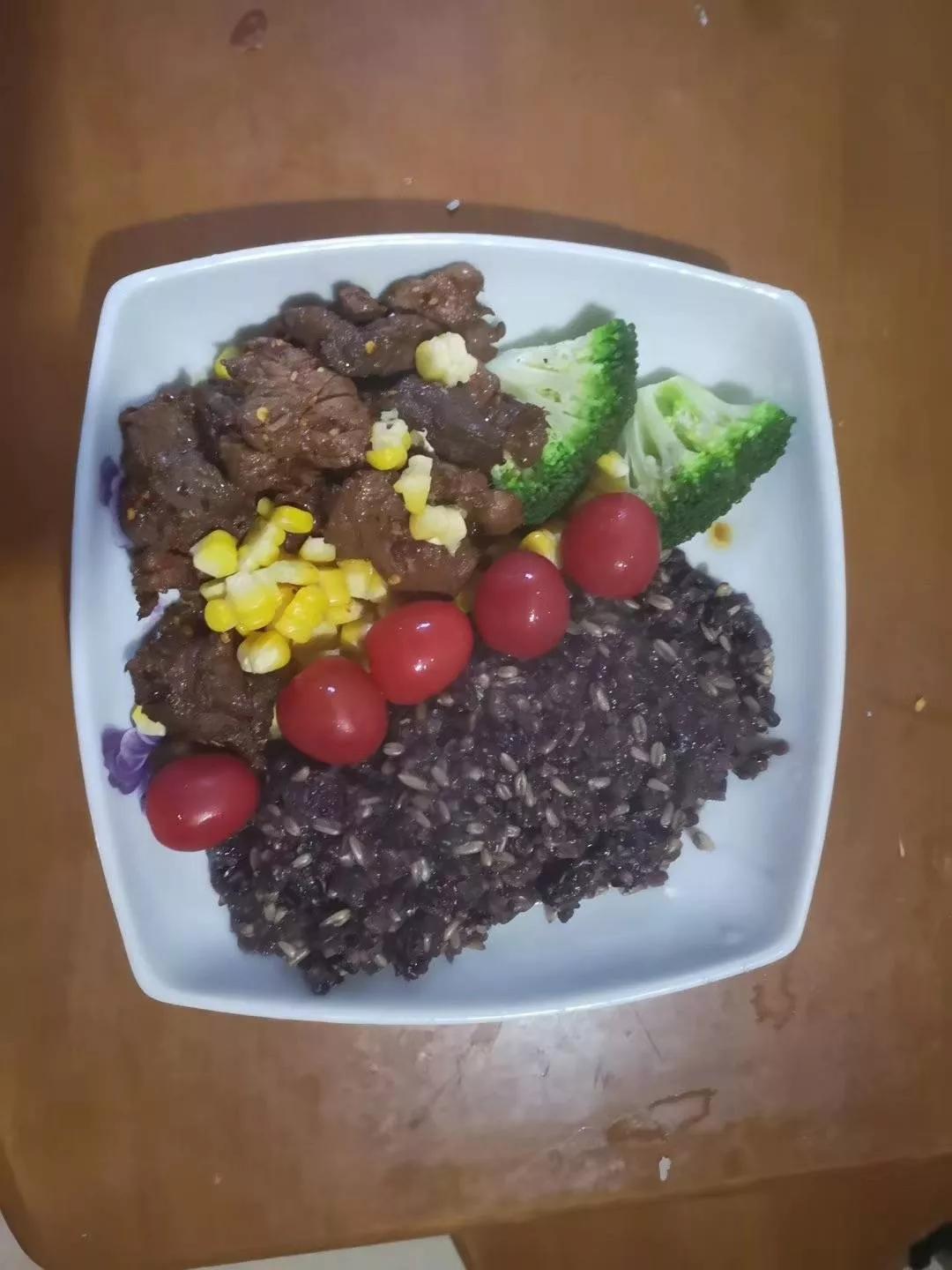 健身累的不行励志视频,健身虽然很累很苦但是上瘾