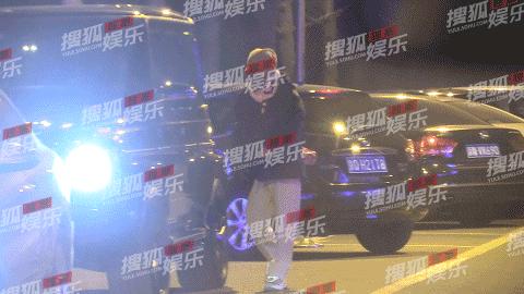 王宝强前脚到前妻家接娃，女友后脚夜会四男，冯清会是马蓉第二吗