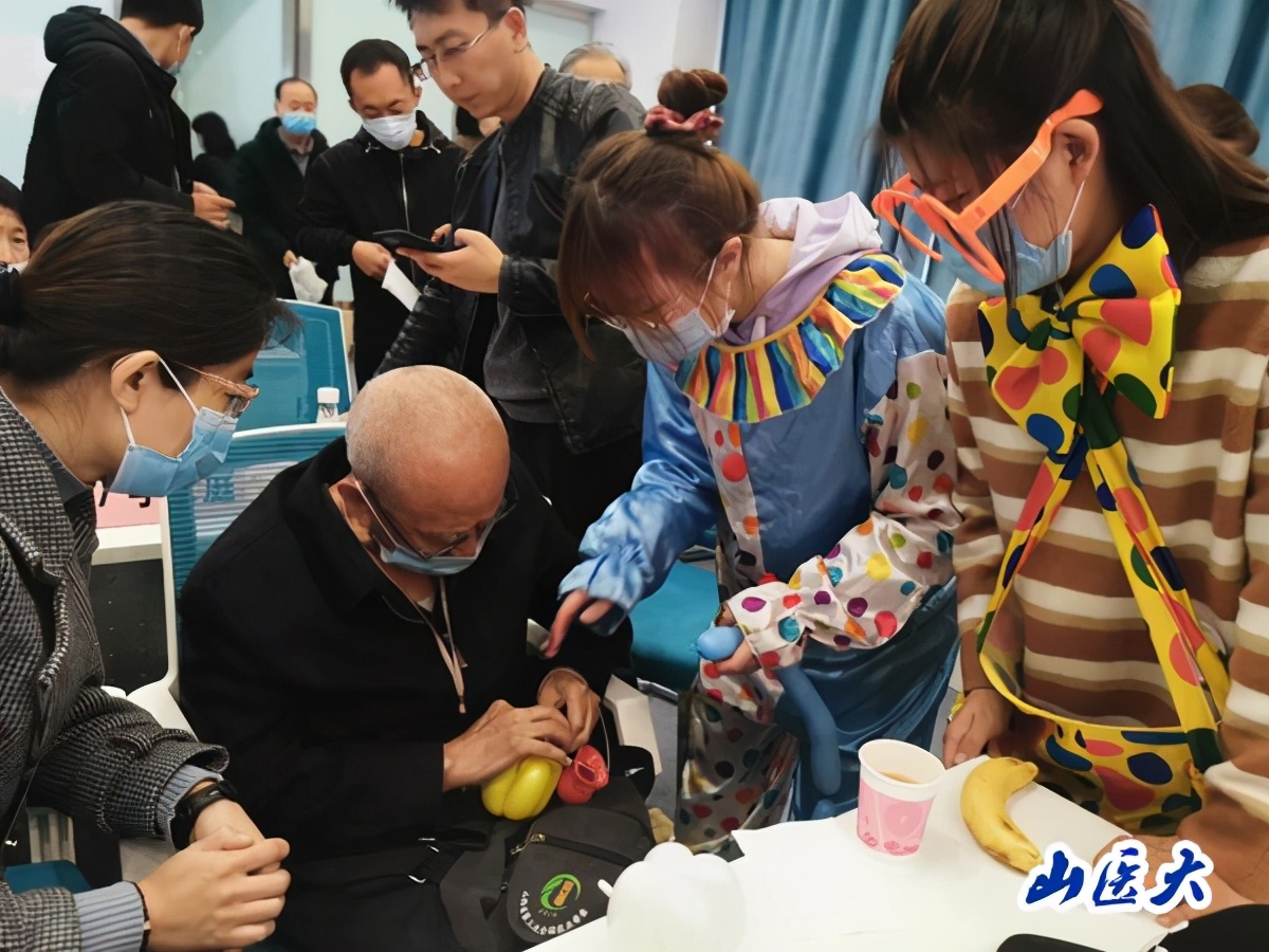 关爱残疾儿童志愿者活动,开展关爱孤寡老人志愿者活动