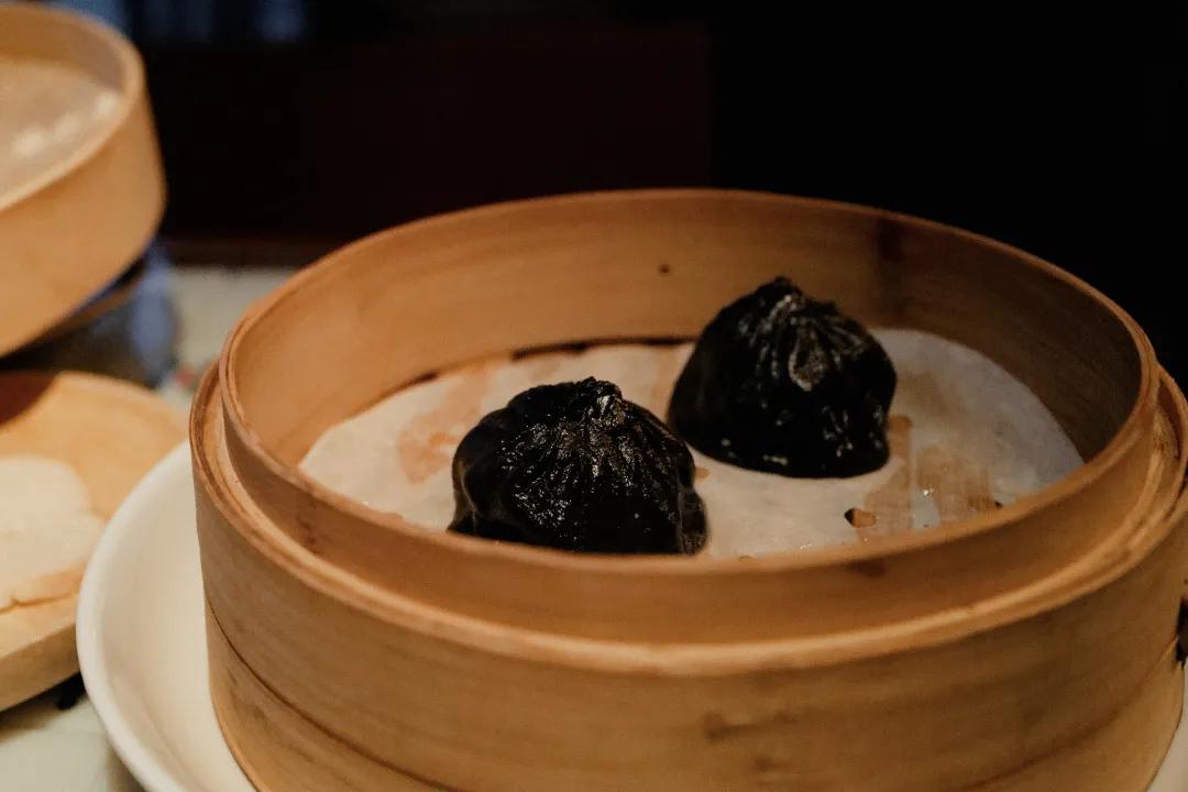 在上海的天花板酒吧“闯关”，喝到第五杯我悟了