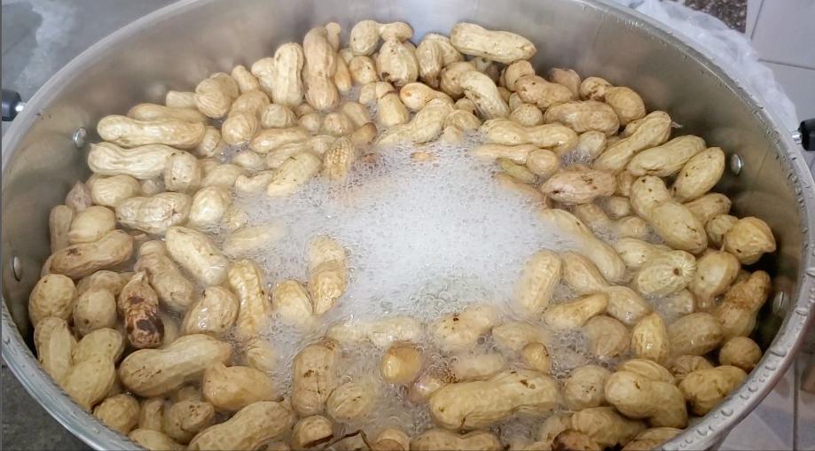花生怎么煮好吃又不变黑,花生一泡就变白色