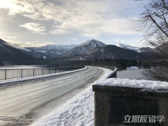 德国留学费用一年多少人民币,去德国留学读研费用一览表