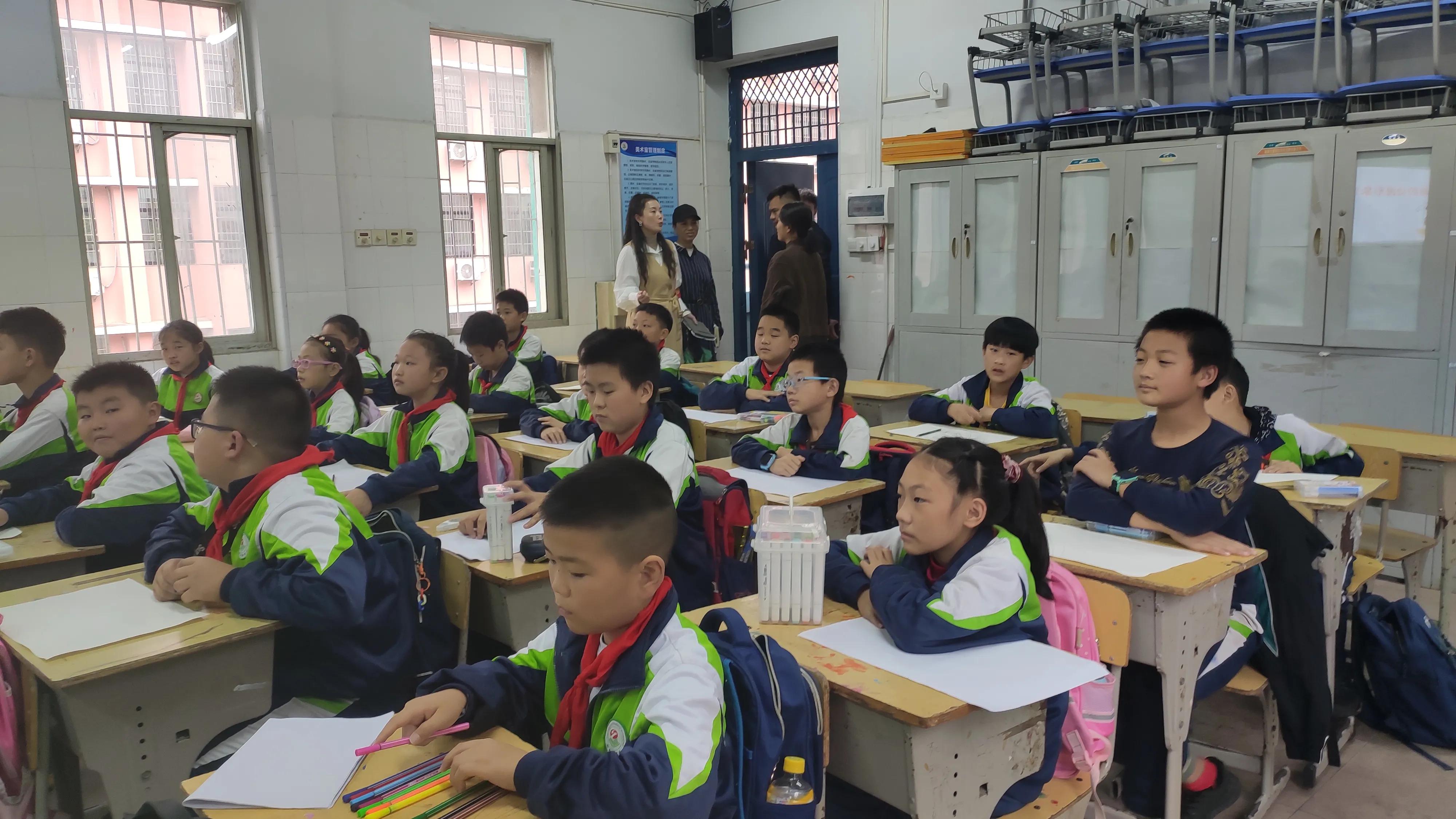 平江县南江镇中心小学,平江南江中心小学