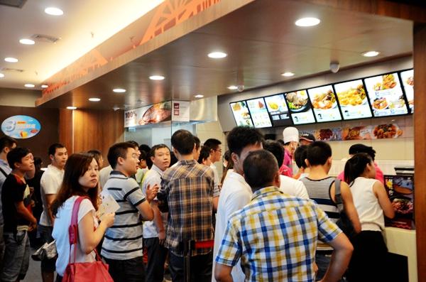 品牌酸菜鱼米饭加盟店怎么样,渔火相伴酸菜鱼米饭加盟费多少钱