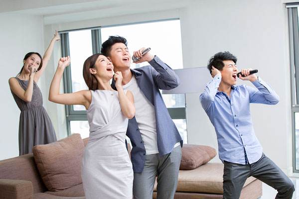 如何才能改掉用嗓子唱歌呢,零基础让你改掉用喉咙唱歌