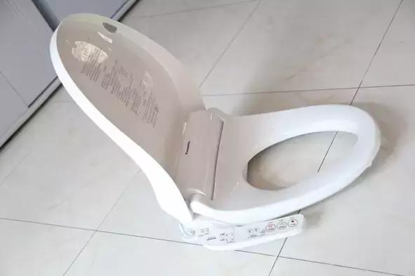 松下智能马桶盖暖风口清洗,松下智能马桶盖清洁保养
