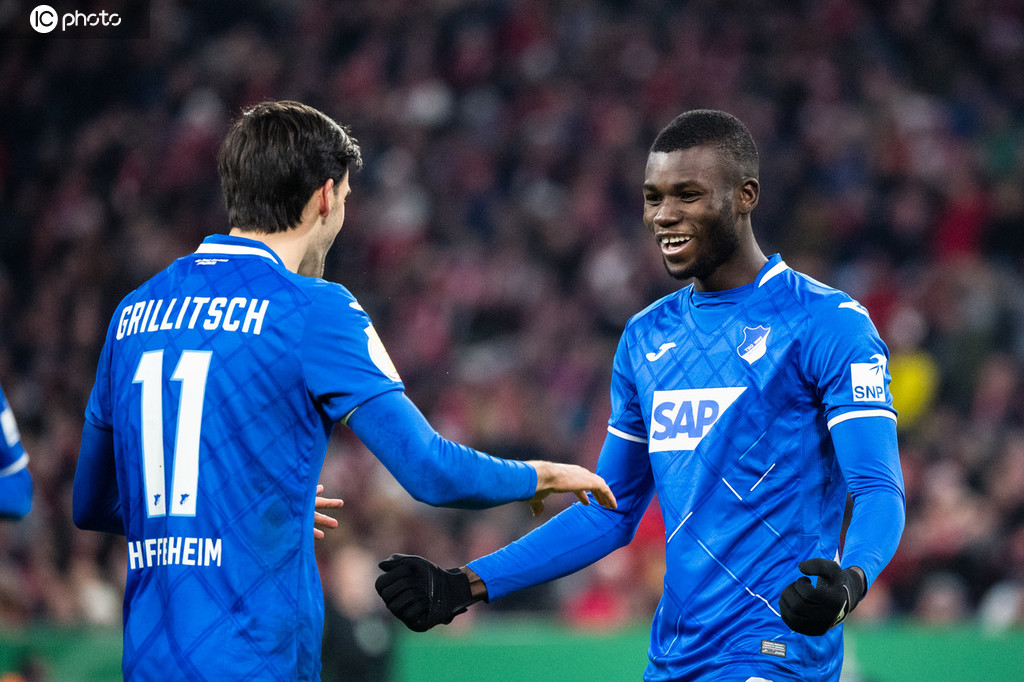 「深度评论」冬歇之后硬仗之前聊聊最近半个月拜仁的攻与防