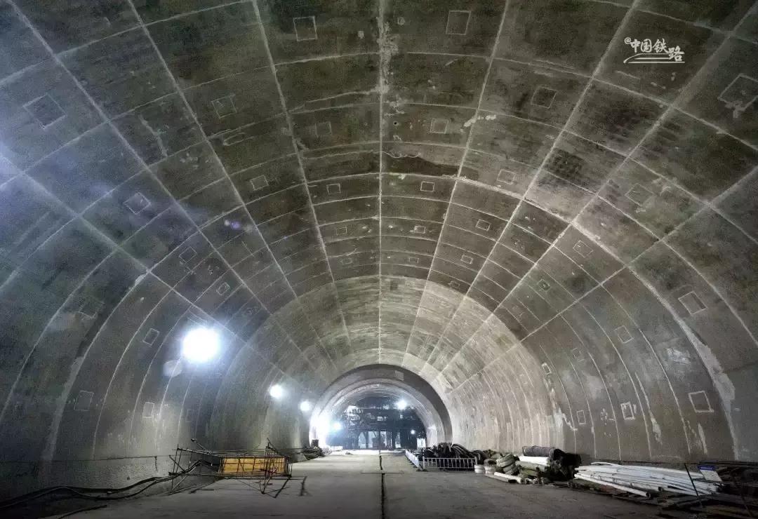 大国力量！中国铁路在建的超级工程，都有哪些？