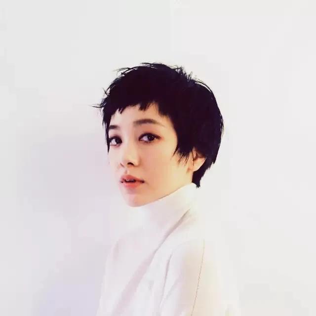 发际线显高脸有点长适合什么刘海,美人尖额头短菱形脸适合什么刘海