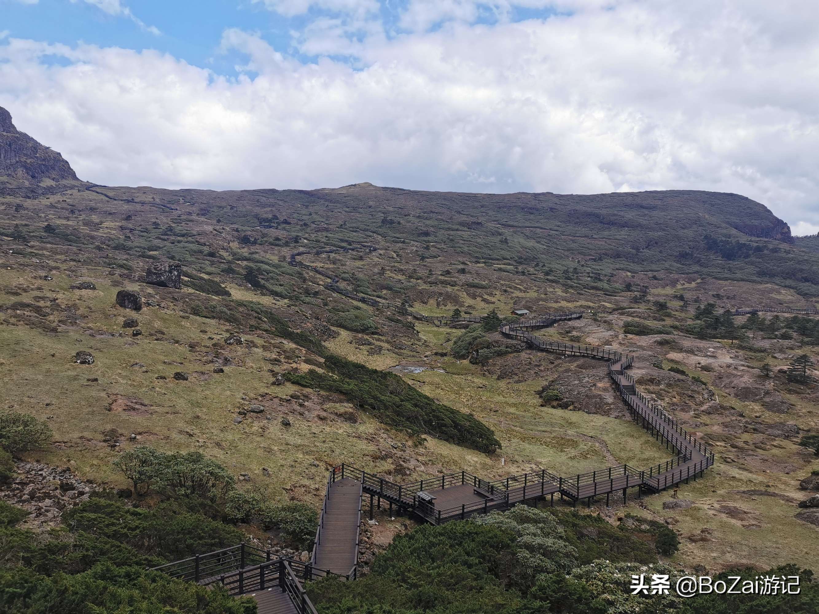云南昆明周边旅游三天攻略,去云南昆明旅游景点推荐一下