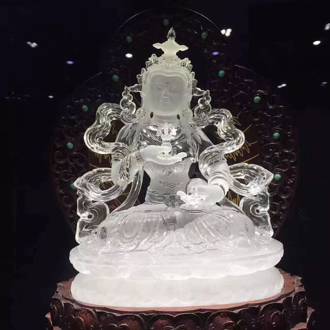 【大倩倩聊水晶】选水晶，美美的戴还是默默的陪伴，你说的算。