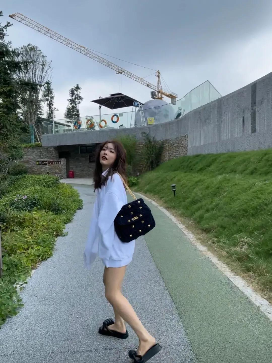 入秋必备的卫衣,入秋必备10款卫衣