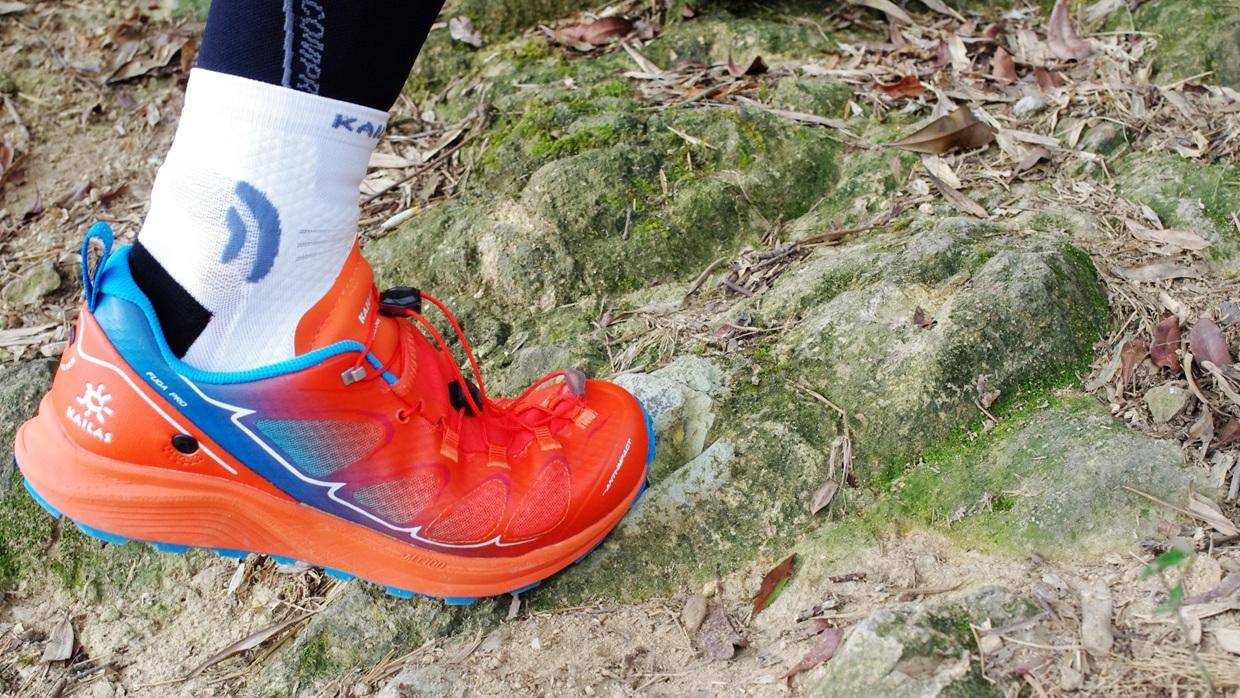 可玩性和实用性极高的跑鞋,既有缓冲又有支撑性的跑鞋推荐