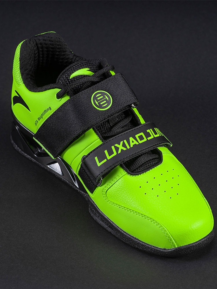 吕小军举重鞋和安踏举重鞋区别,安踏在国外健身圈被吕小军带火了