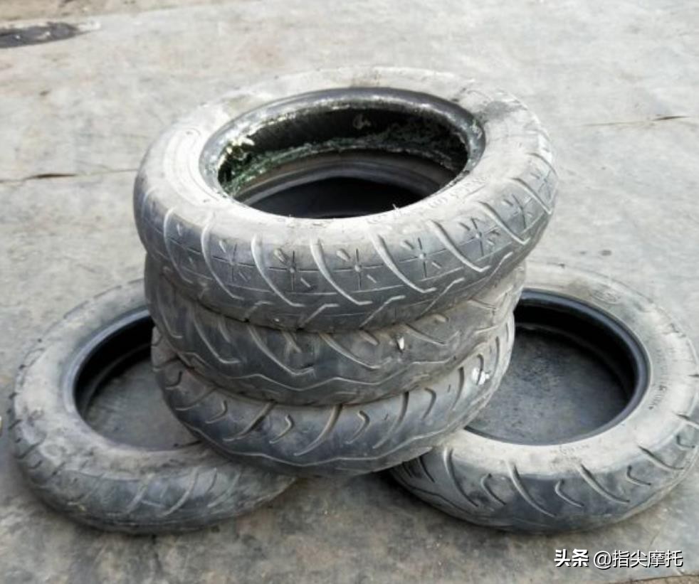 踏板摩托车方向不灵活怎么回事,踏板方向不稳