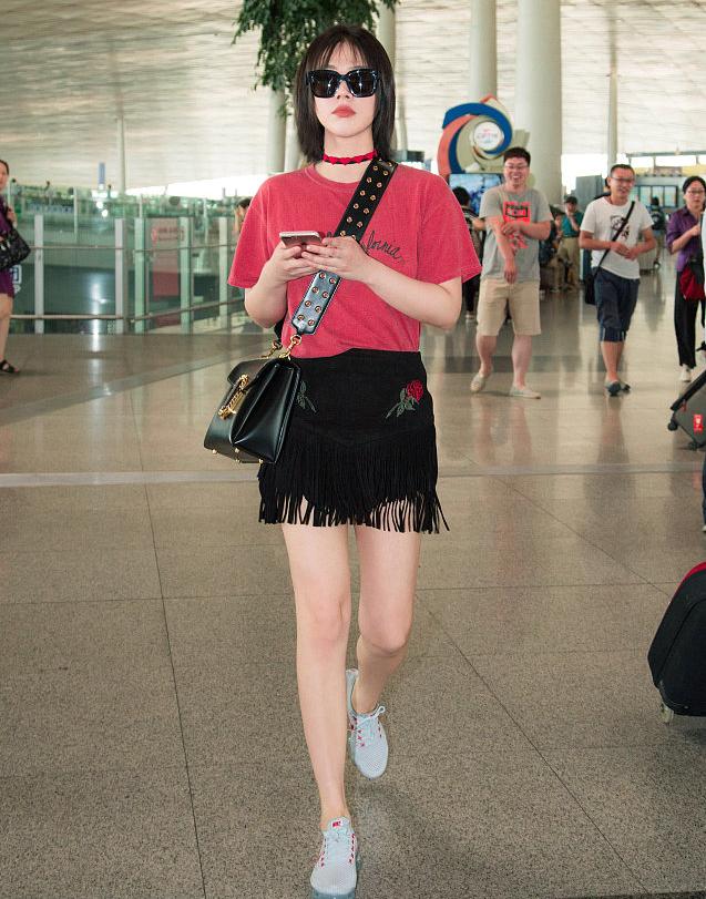 今年超火裙子显瘦,最近超火裙子显瘦穿搭