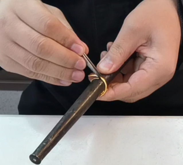 黄金戒指怎么戴才不会变形,黄金戒指如何更换