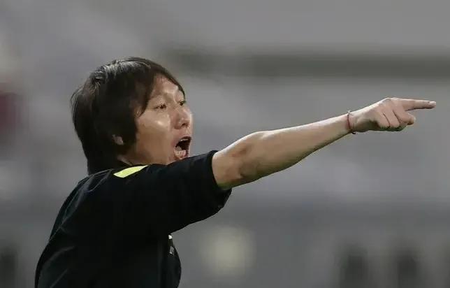 李铁带队国足0-1日本,中国vs日本队李铁