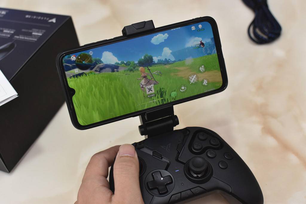 飞智八爪鱼手柄怎么玩王者荣耀,xbox手柄和飞智八爪鱼二代哪个好