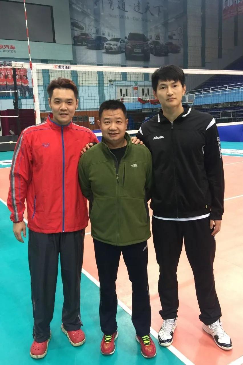 阿兰入选国家队,入选国家队视频