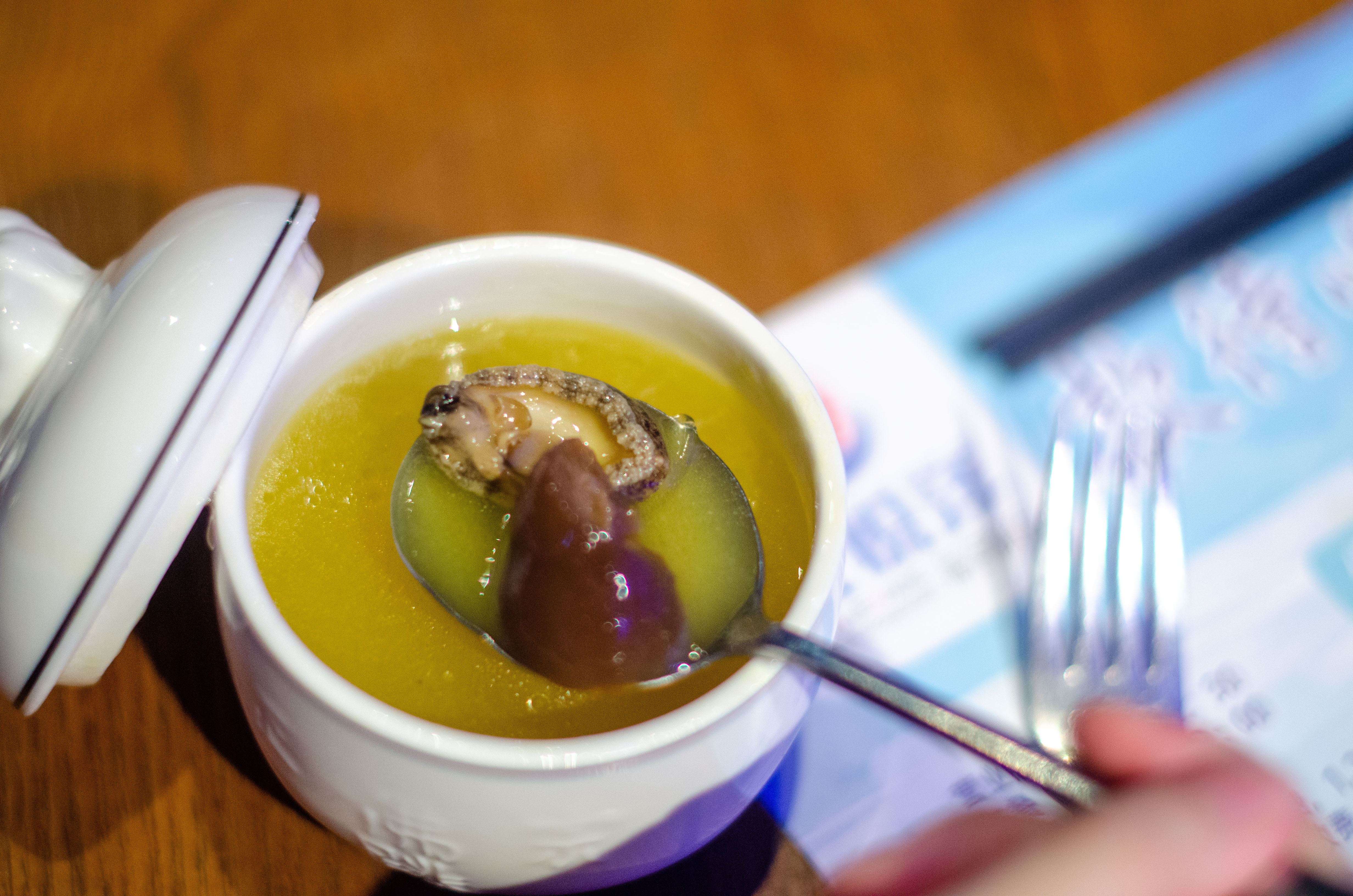 三亚游客吃饭被宰事件,三亚吃海鲜被宰