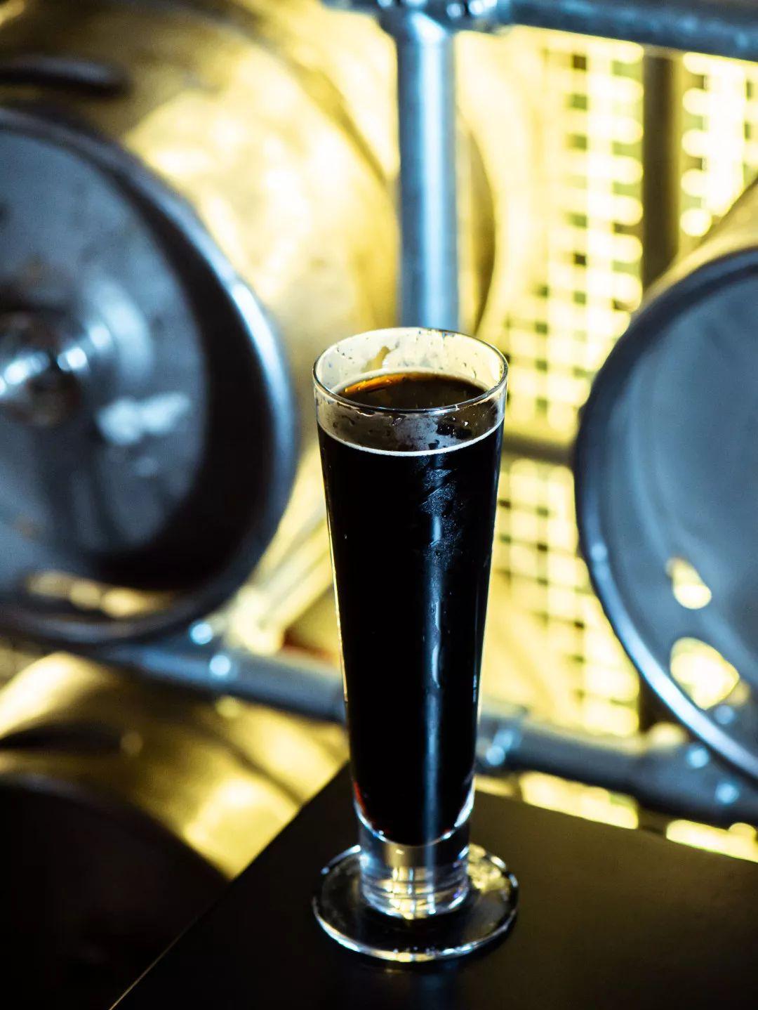 精酿啤酒只可以在店里卖,精酿啤酒小酒馆带工业啤酒吗