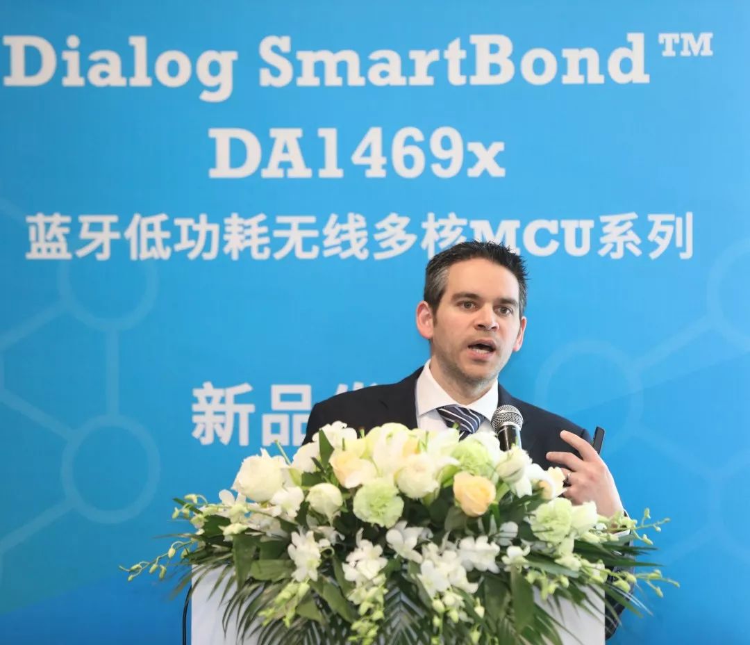 dialog鎬庝箞瀹炵幇,dialog钃濈墮鑺墖