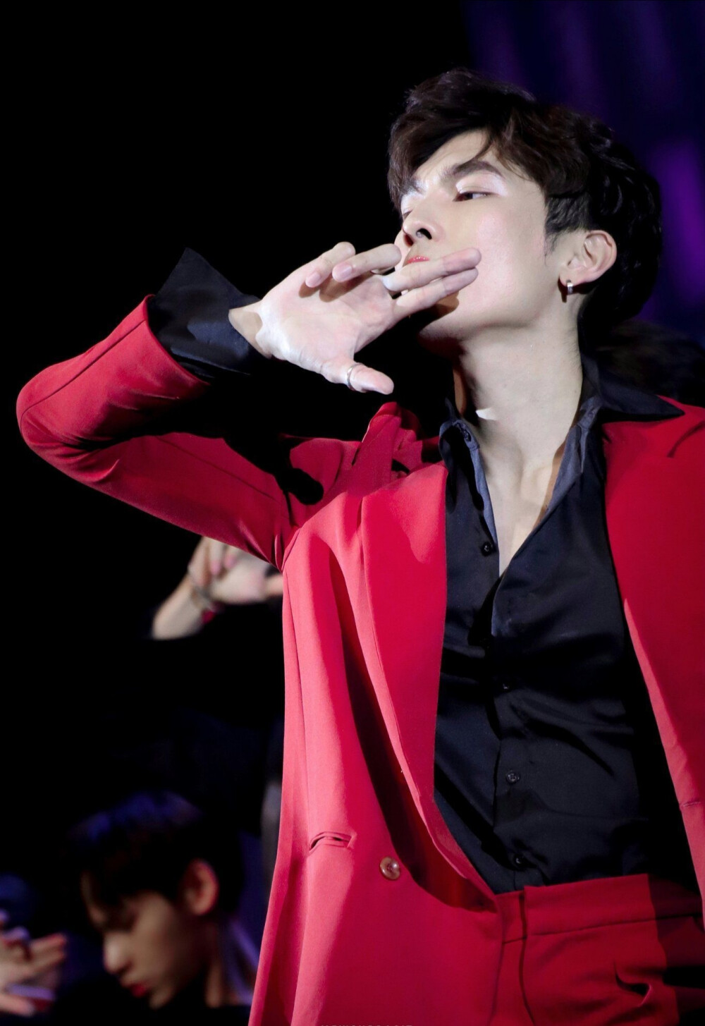 他泰最会跳舞的人：小地球人间扳手滚宝蹦迪小王子