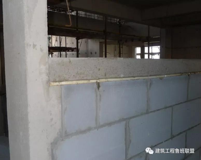 预制混凝土围栏柱,预制柱的施工方式