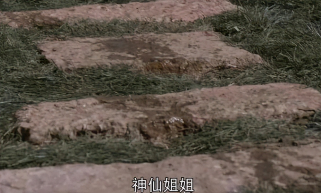 袭胸，下跪，尿裤子，新版《天龙八部》还能再恶心点吗？