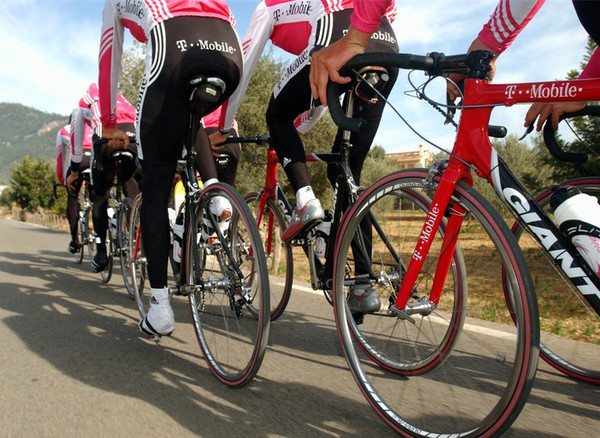 身体湿重吃什么药,身体又痒又湿