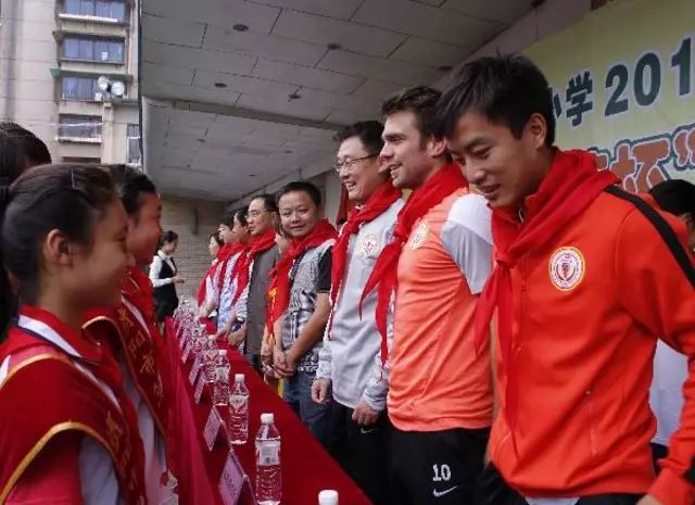 璐靛窞闈掕鍑鸿繃鍥藉瓧鍙风悆鍛樻湁鍑犱釜,璐靛窞鍩瑰吇濂藉瀛︾敓