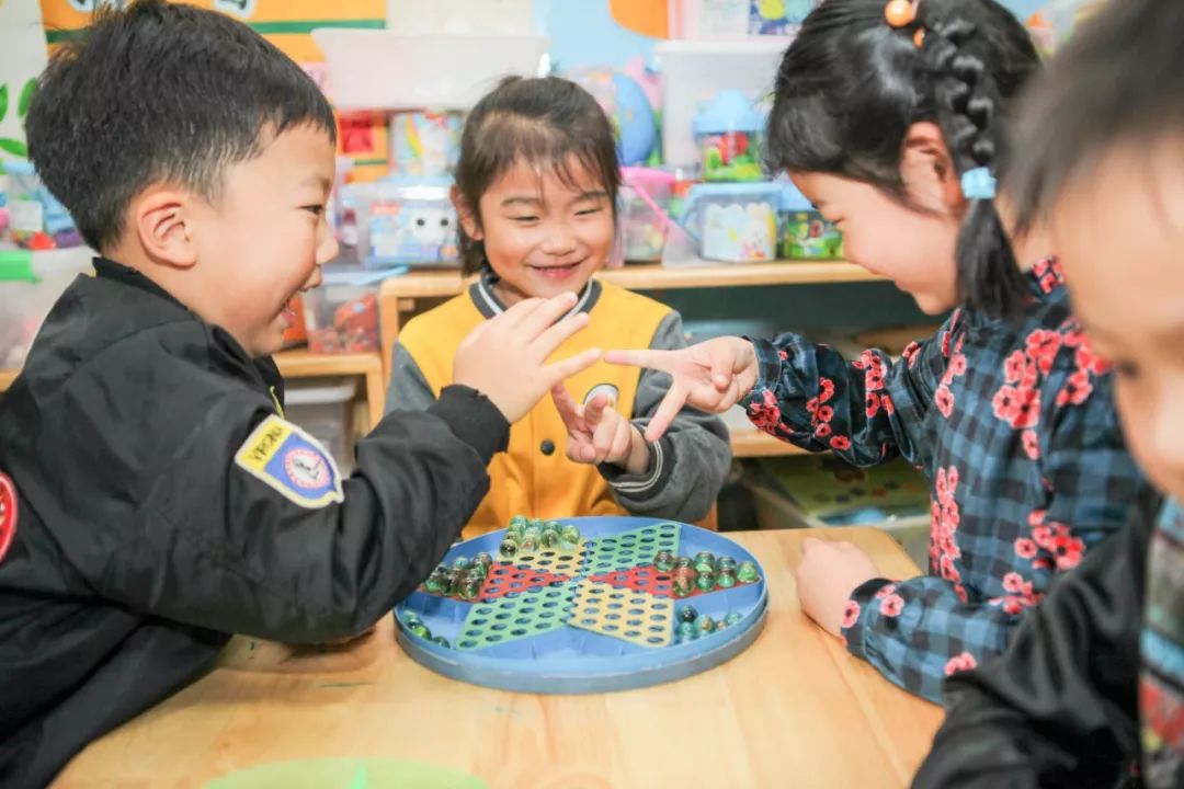 鍥犱负浼欓鑰屽嚭鍚嶇殑瀛︽牎,鍥犱负缇庨鐏殑瀛︽牎
