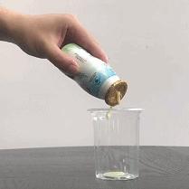 这20+款新饮品，我们喝出了打屁虫、清新剂、中药丸的味儿……