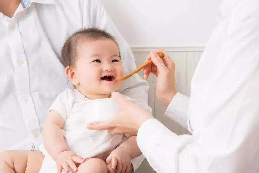 妈妈母乳喂养的100个难题,让妈妈最苦恼的是什么