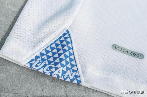 足球新换球衣的球队,中国客家足球俱乐部