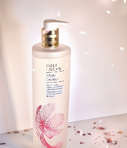 想做夏日精致girl？澳尔滨雅诗兰黛植物医生保湿水不允许你错过