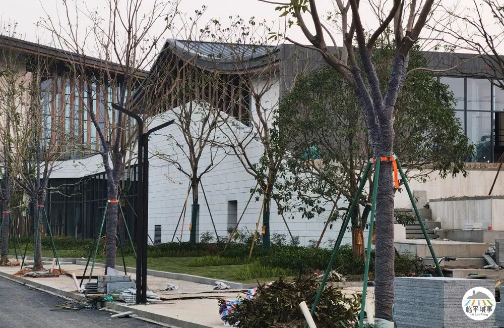 临平体育馆改扩建有篮球场吗,体育公园篮球场施工