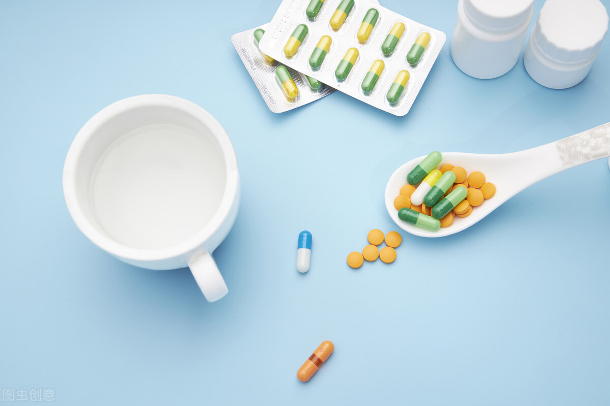 尿道炎能引起膀胱炎吗,女性尿道炎一直有尿意的缓解方法