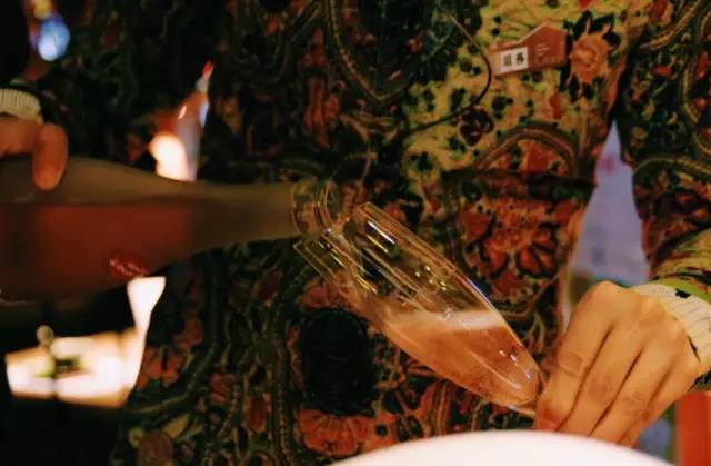 武汉适合一个人去的小酒馆,武汉不贵小资的酒馆