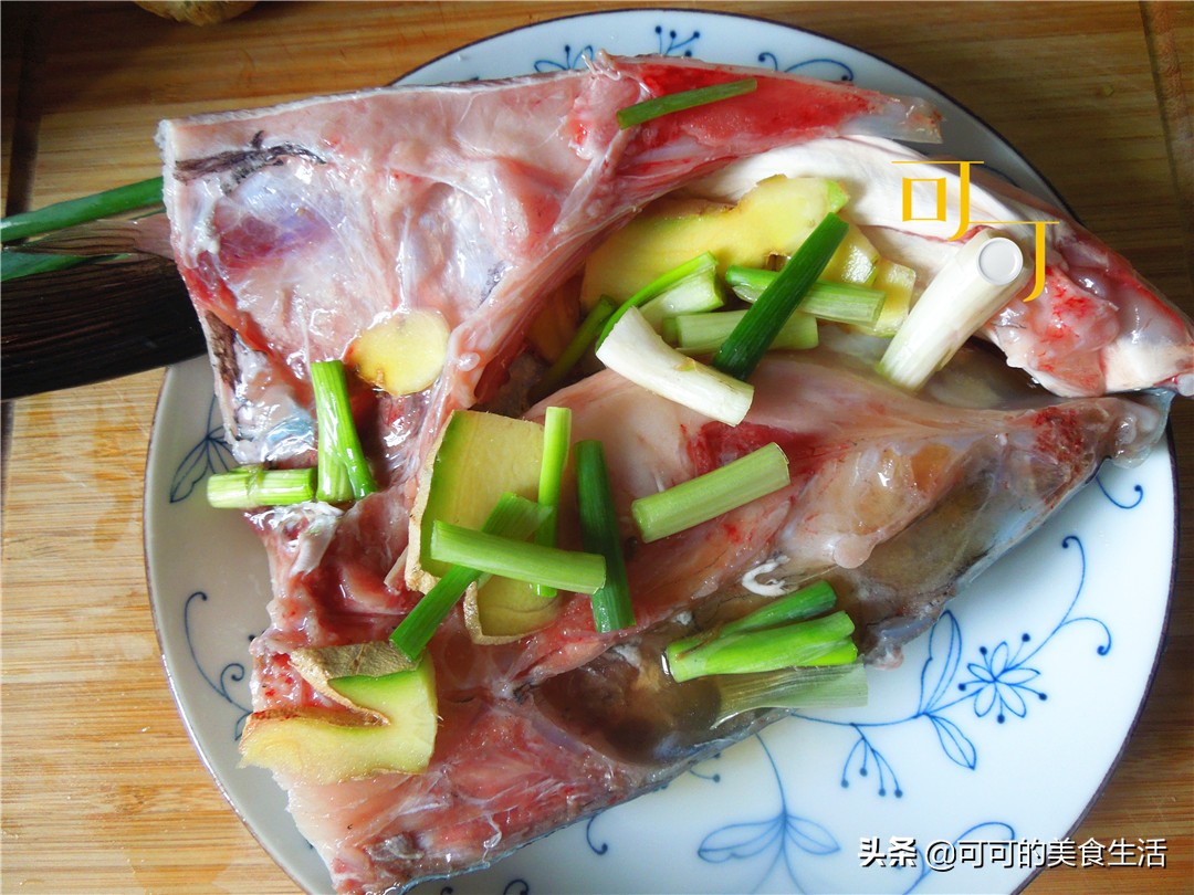 紫蒜辣酱蒸鱼头做法,剁椒蒸鱼头的辣酱