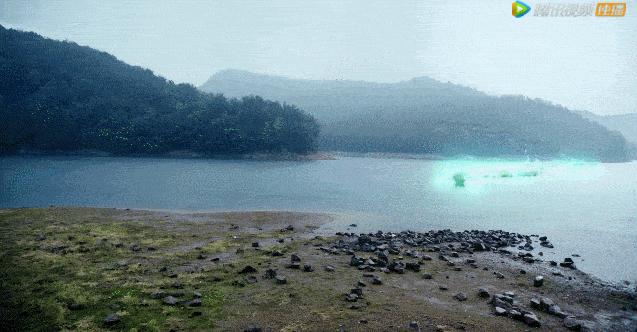 呕了……看完这部《新白蛇传》，我想向“四千年美女”道歉