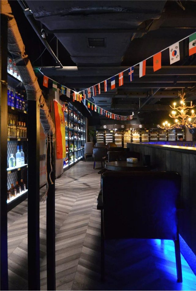 网红酒吧饮酒图片,网红酒吧打卡精酿小酒馆敬请期待
