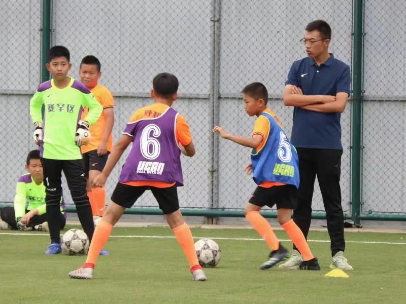 呼和浩特青少年足球训练,呼和浩特市青少年足球俱乐部冬训