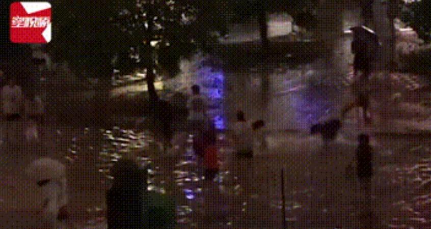 中国人打疫苗,打疫苗仪式感搞笑