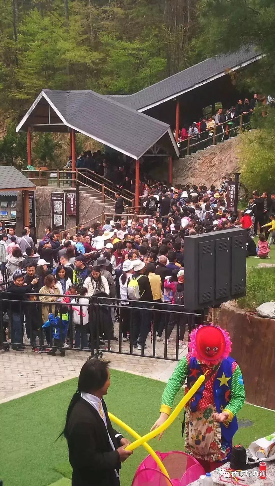 五一八泉峡景区接待量,西峡旅游迎来客流新高峰