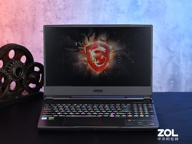 这键盘见第一眼就爱上了，笔记本原来还能这么好看