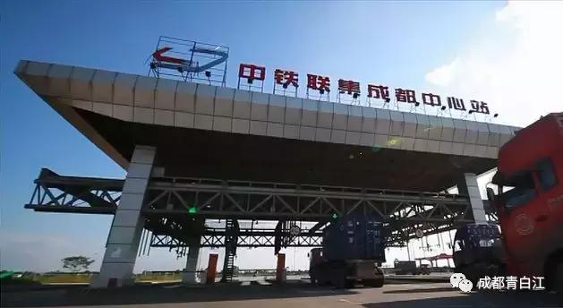 改革开放四十年后四川成都,改革开放初期的绿皮火车站