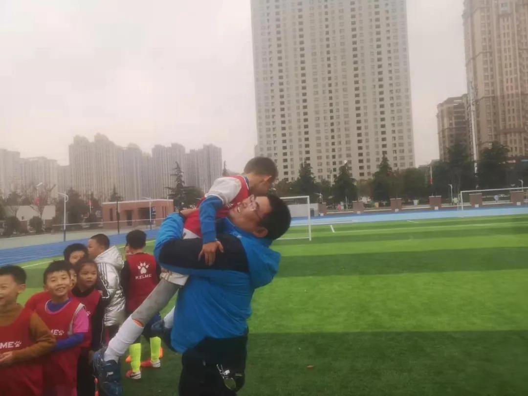 魅力足球绿荫筑梦,魅力足球伴我成长