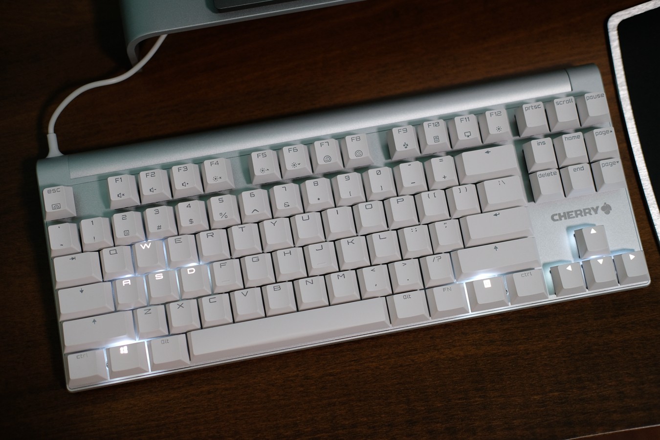 cherry妯辨mx8.0鏈烘閿洏绾㈣酱,cherry閿洏mx8.0浜屾墜